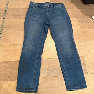 OLD NAVY WOMENS WOW STRAIGHT LEG JEANS SIZE 14 HIGH RISE